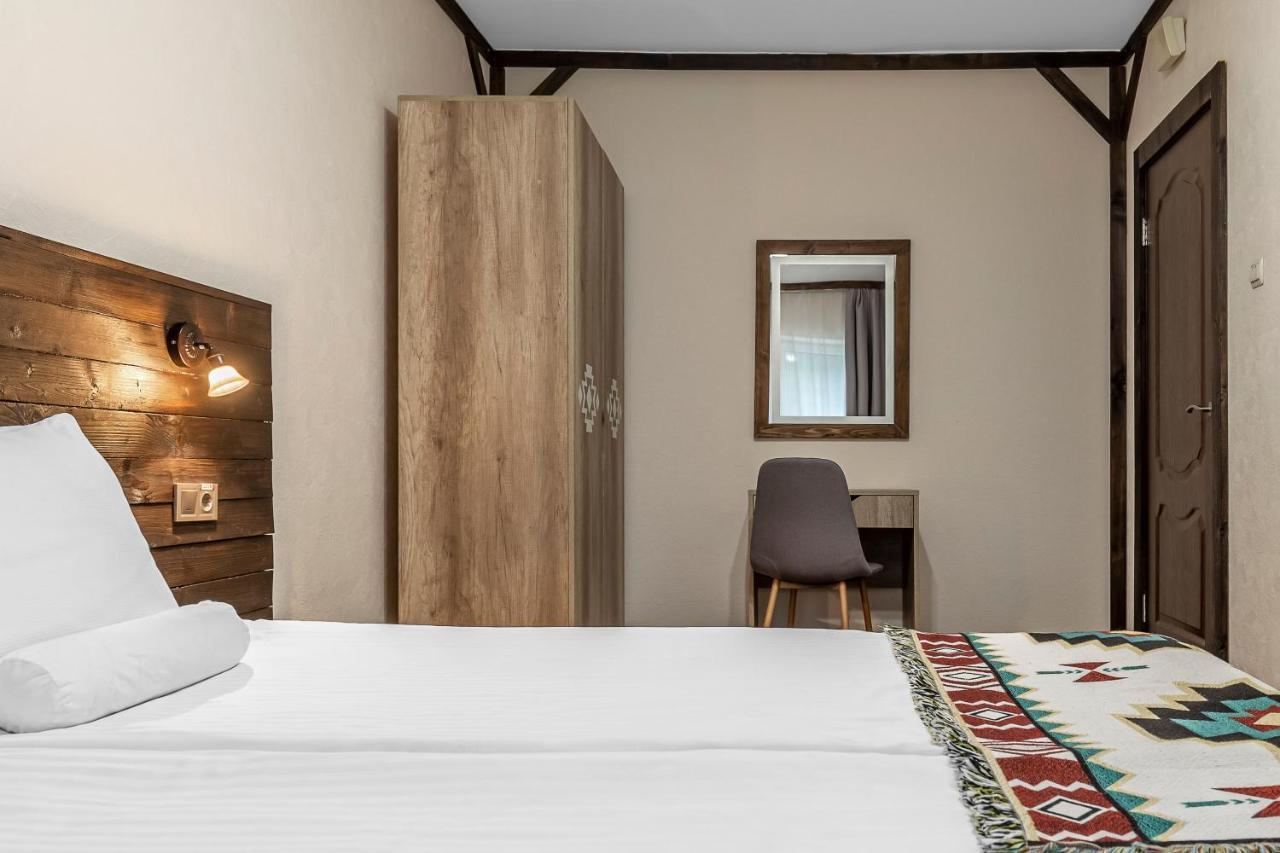 Zahar Berkut Hotel Slavske Buitenkant foto