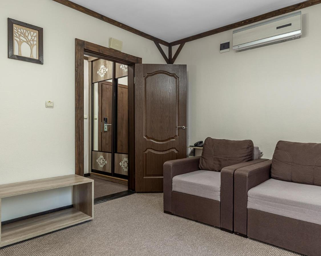 Zahar Berkut Hotel Slavske Buitenkant foto
