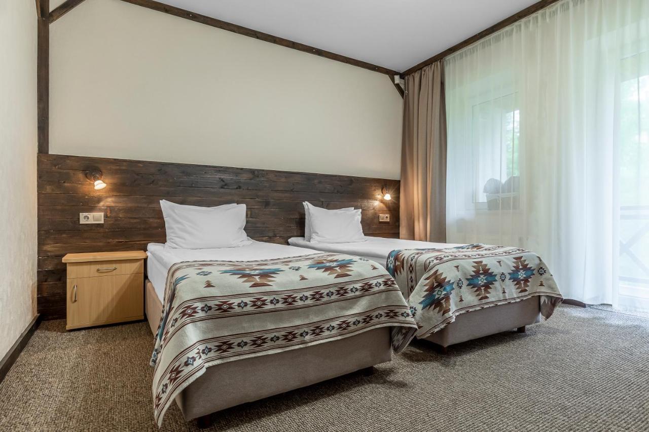 Zahar Berkut Hotel Slavske Buitenkant foto