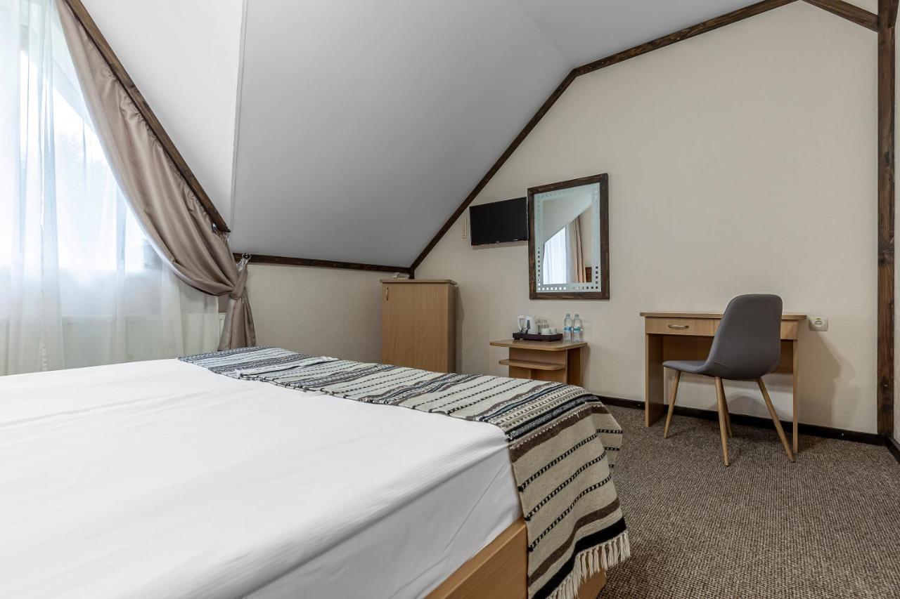 Zahar Berkut Hotel Slavske Buitenkant foto
