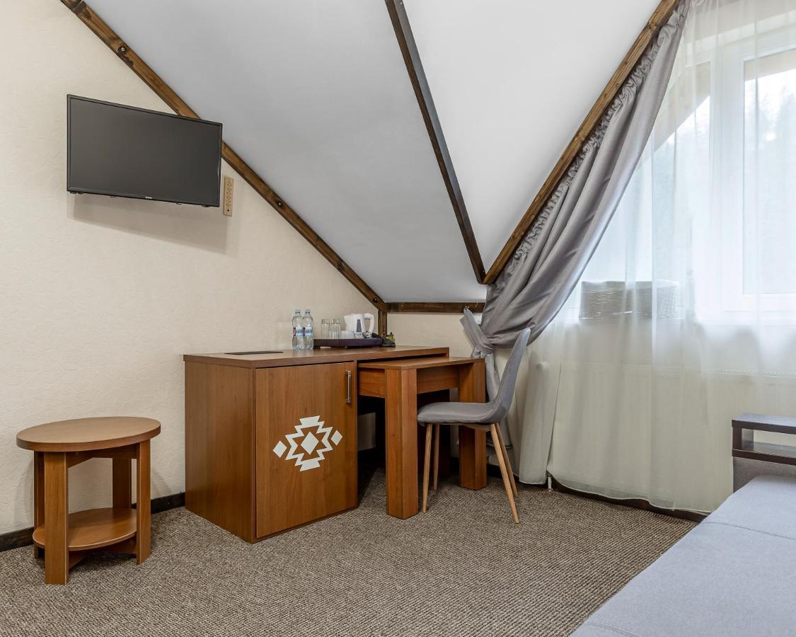 Zahar Berkut Hotel Slavske Buitenkant foto
